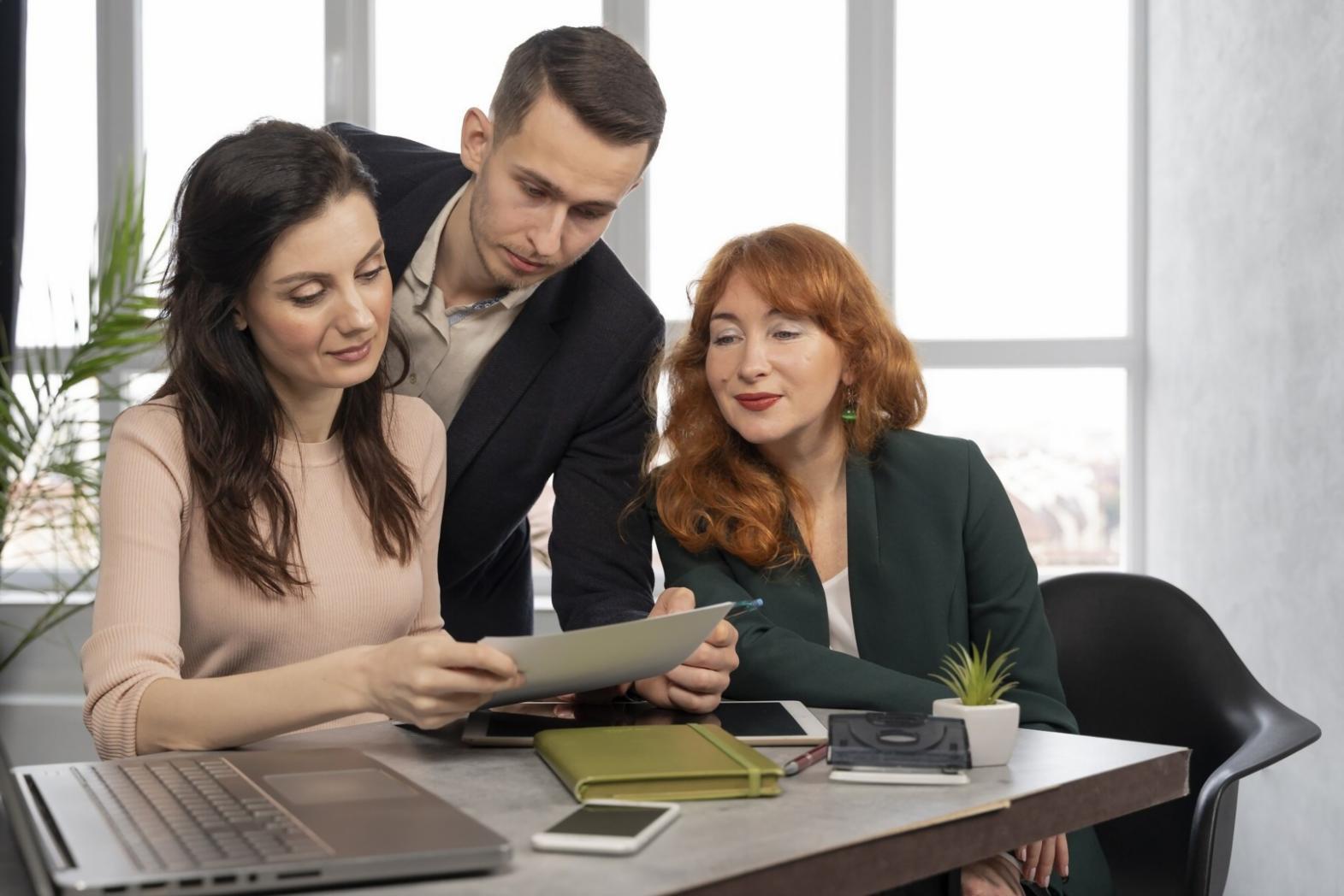 Analyse de données financières et modélisation de scénarios